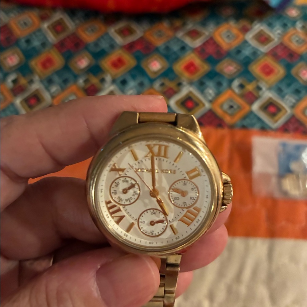Michael Kors Gold Women's Watch Large Camille - Picture 2 of 4